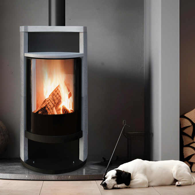 Kaminofen Stefanie U im Wohnzimmer